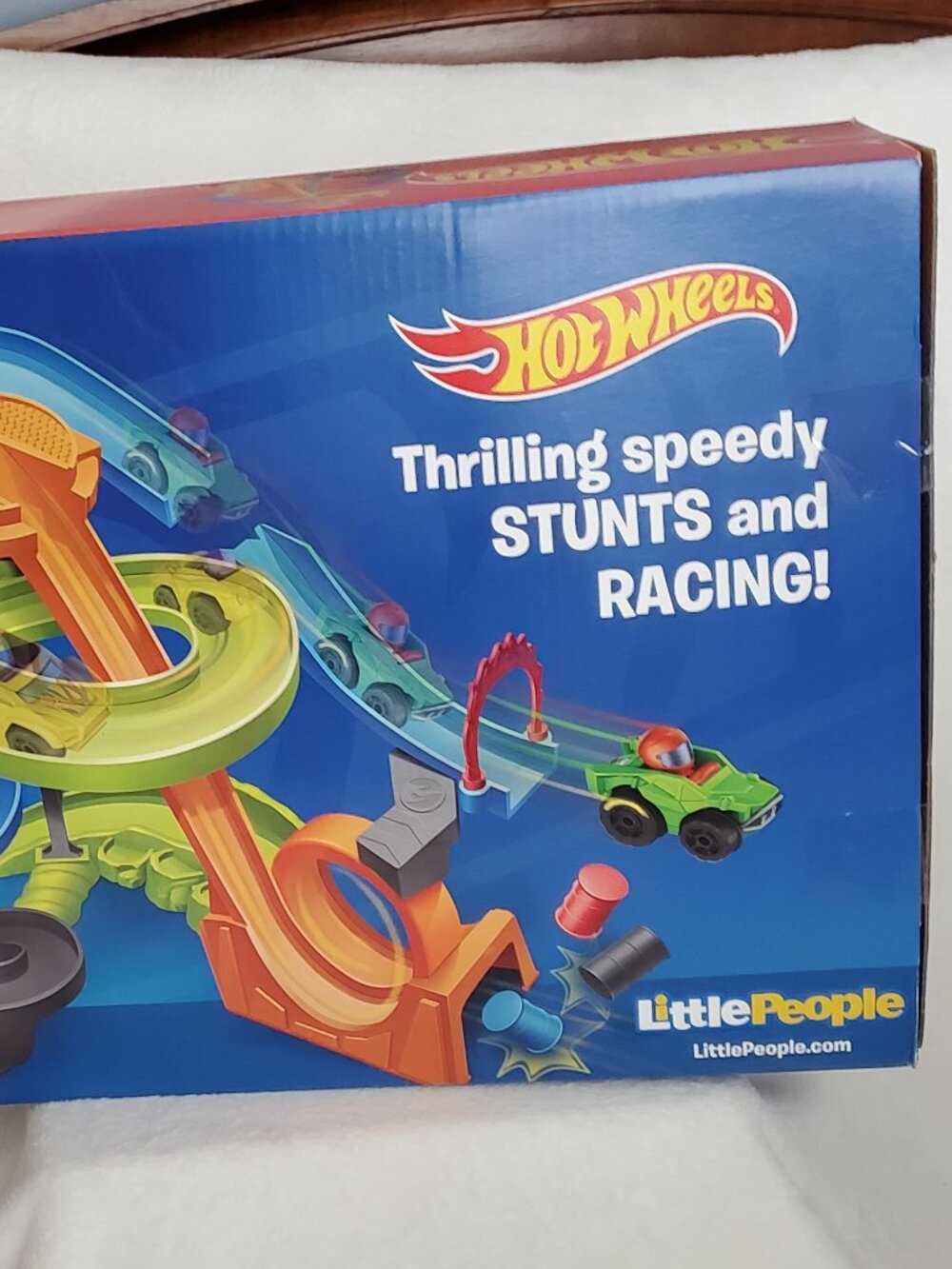 NEW! Little People Hot Wheels Spiral Stunt Speedway Race Track *girls & boys - Picture 9 of 14